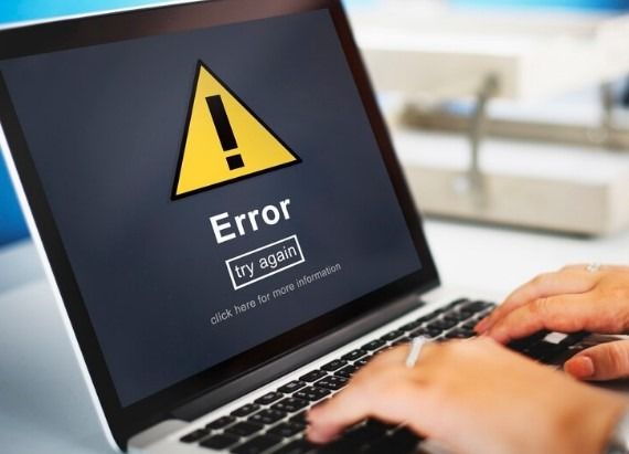 Google Drive synchronization error displayed on laptop