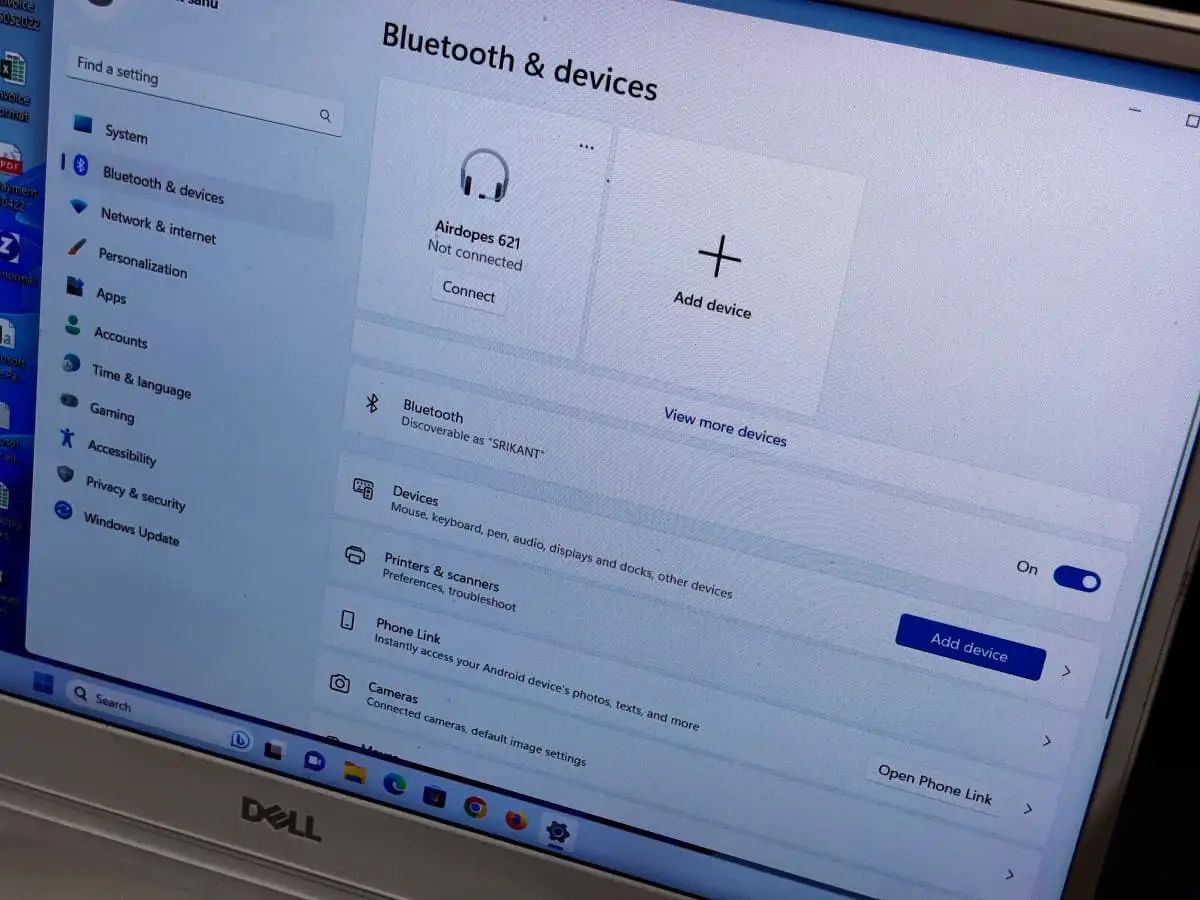 Windows Bluetooth settings screen showing connection issue